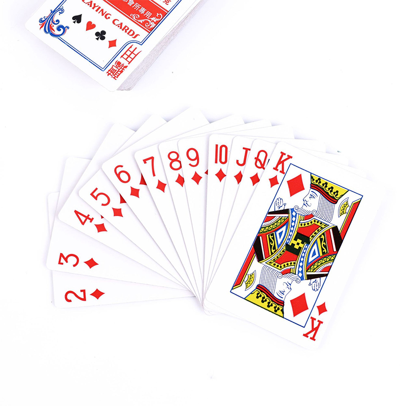 54 Lenzuola/set 56x86 Millimet - Party Games Using Cards recensione e prezzo